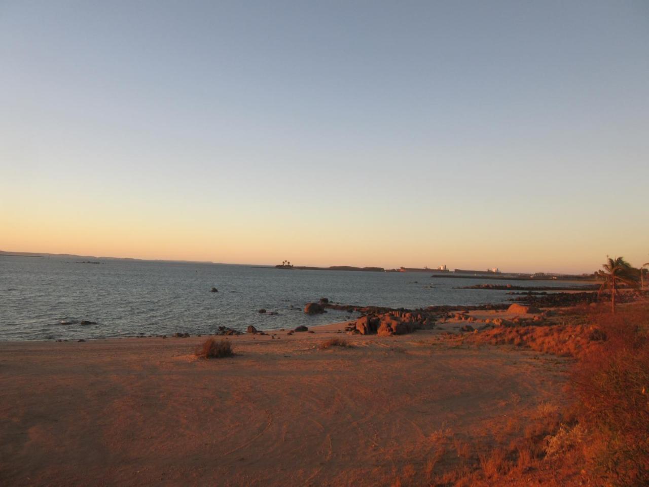 Dampier Mermaid Hotel Karratha 외부 사진